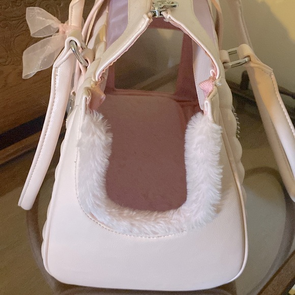 Vanderpump Pets Pink Quilted Dog Carrier - Picture 3 of 3